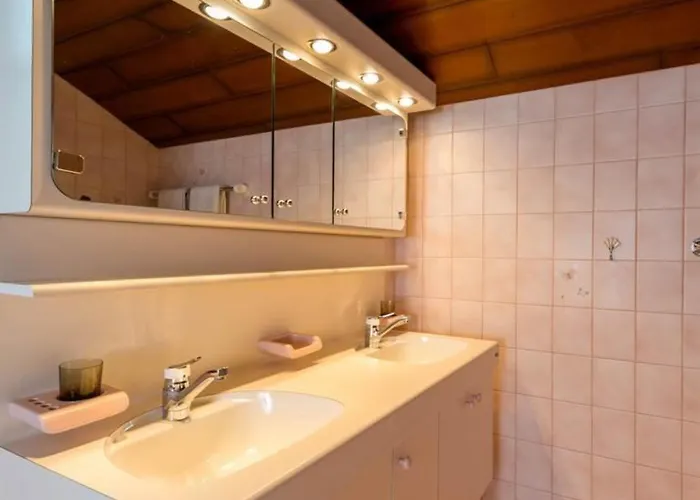 아파트 Alpenroesli By Interhome